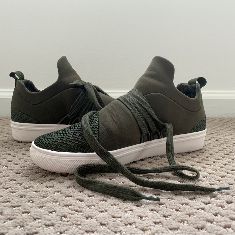 Steve Madden Sneakers
